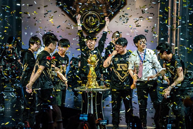 WBG战队LPL骑士之路零封对手，团队协作锁定季后赛晋级资格-3377体育电竞